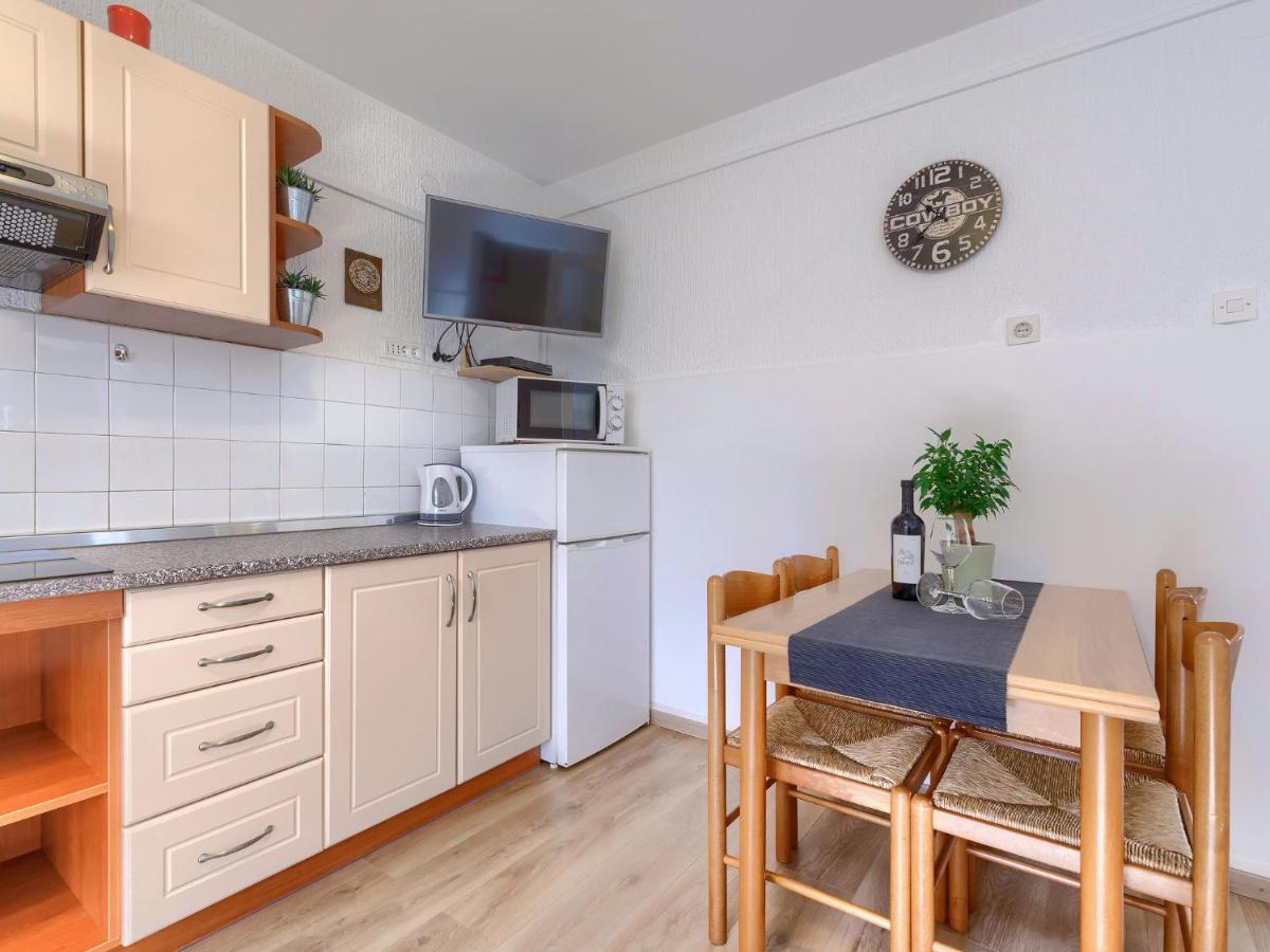 Apartment Zrinka-2 Poreč Buitenkant foto